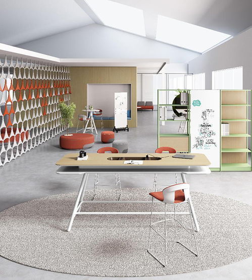 冠臣家具 創(chuàng)新引領(lǐng)鋼木家具的時尚先鋒